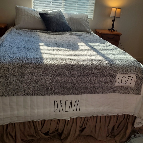 Rae Dunn Bedding Rae Dunn Sweet Dreams Quilt Set Poshmark